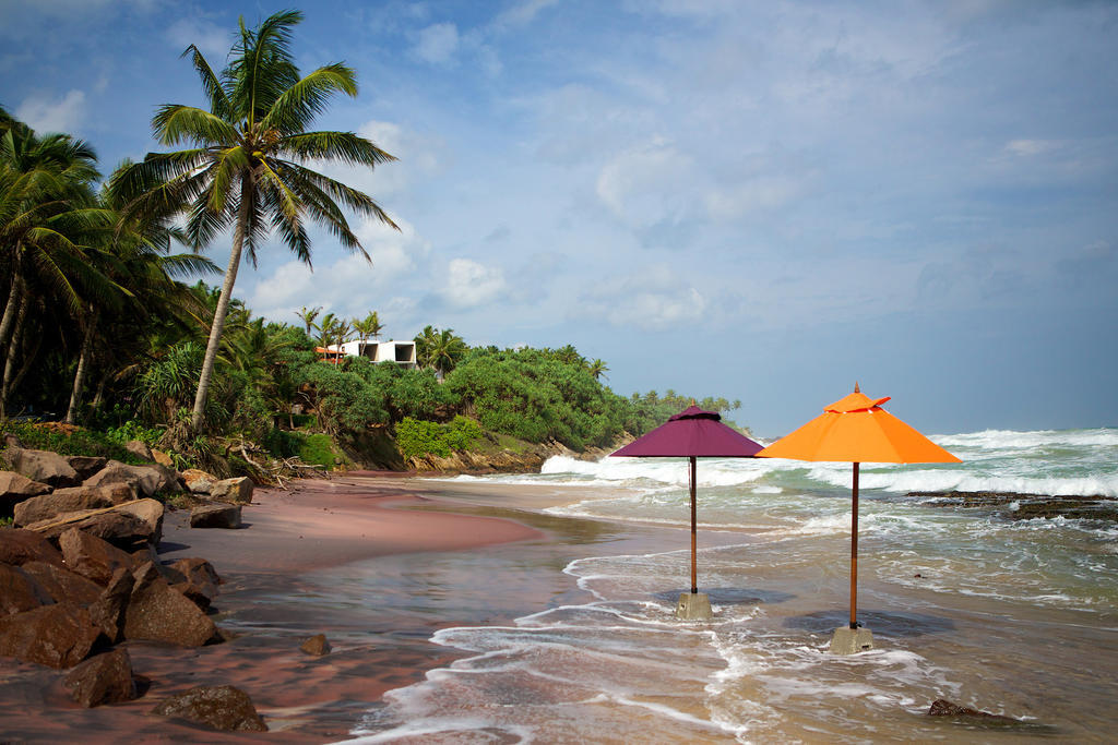 Utmt - Underneath The Mango Tree Spa & Beach Resort Диквела Екстериор снимка