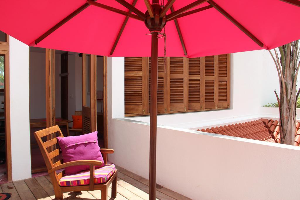 Utmt - Underneath The Mango Tree Spa & Beach Resort Диквела Стая снимка